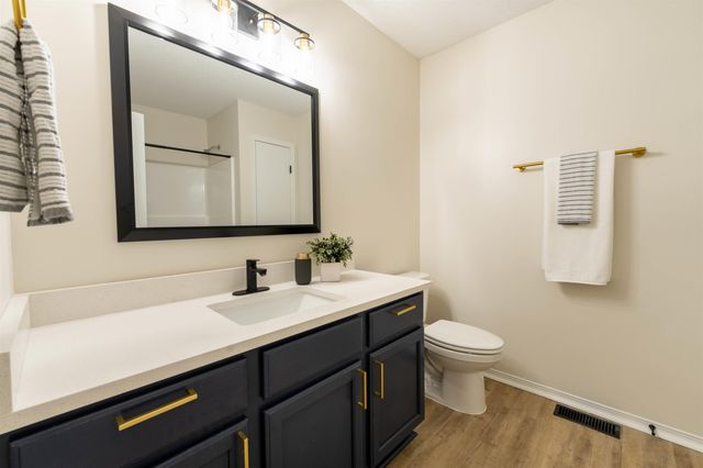 1905 Summerwood Ct, Goddard, KS 67052