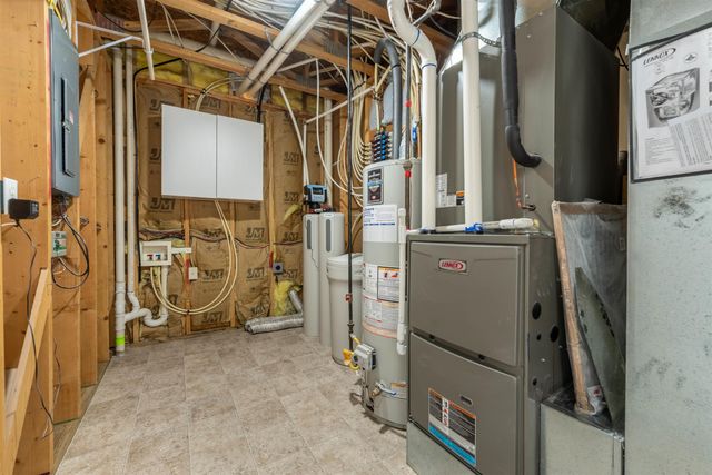 1905 Summerwood Ct, Goddard, KS 67052