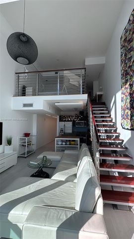 41 SE 5th St 2004, Miami, FL 33131