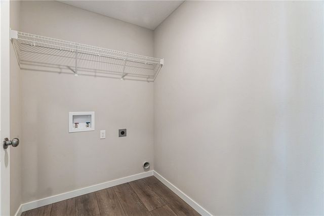 1801 Shady Grove Road SW, Cedar Rapids, IA 52404