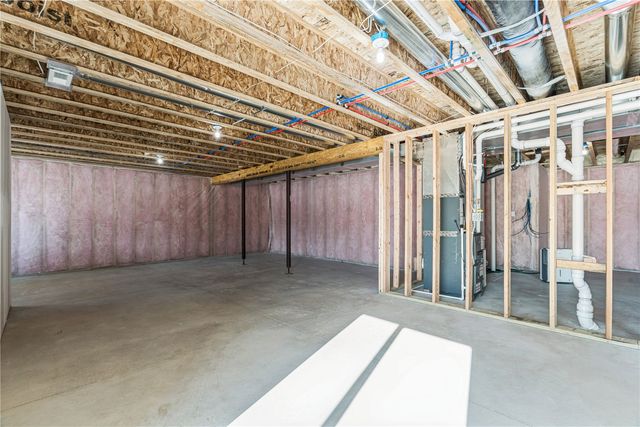 1801 Shady Grove Road SW, Cedar Rapids, IA 52404