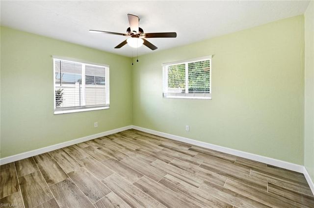 2213 SE 14th ST, Cape Coral, FL 33990