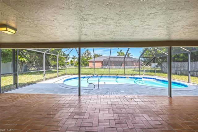 2213 SE 14th ST, Cape Coral, FL 33990
