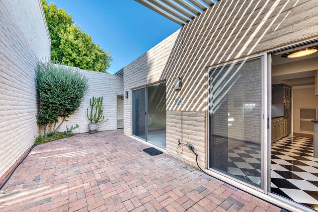 7145 E MCDONALD Drive, Paradise Valley, AZ 85253