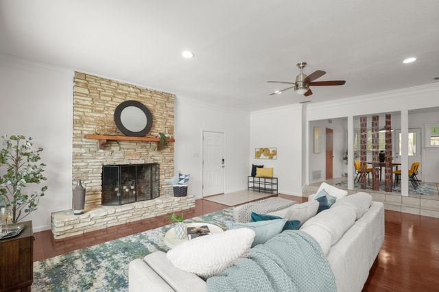 4702 Lasso PATH, Austin, TX 78745