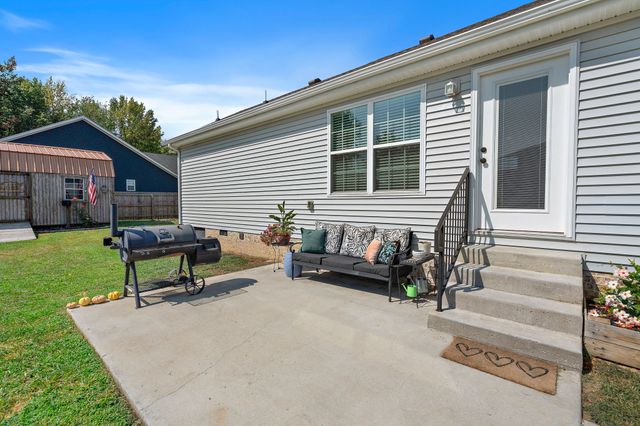 116 Thacker Dr, Portland, TN 37148