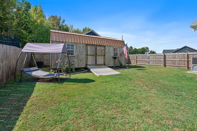 116 Thacker Dr, Portland, TN 37148