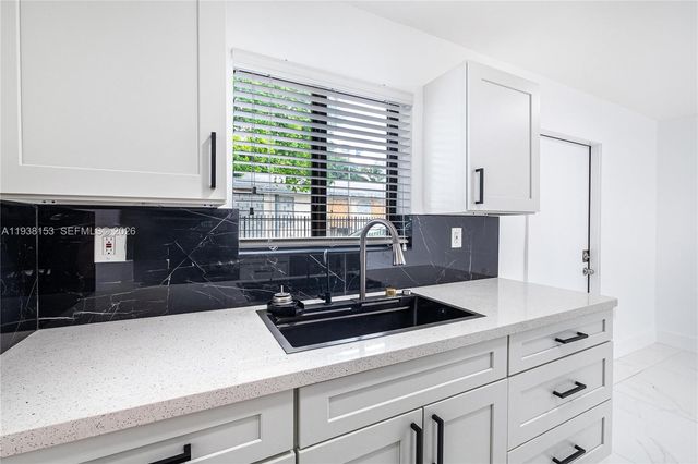 131 NE 77th St 5, Miami, FL 33138