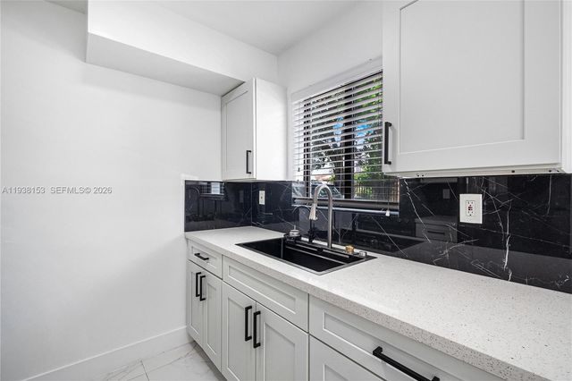 131 NE 77th St 5, Miami, FL 33138