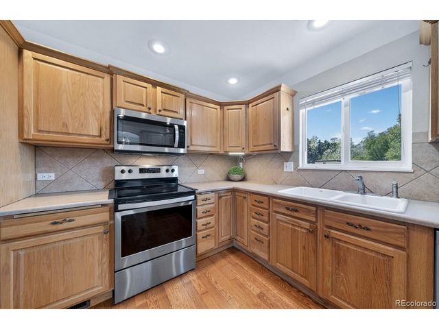 6060 Flintridge Dr, Colorado Springs, CO 80918