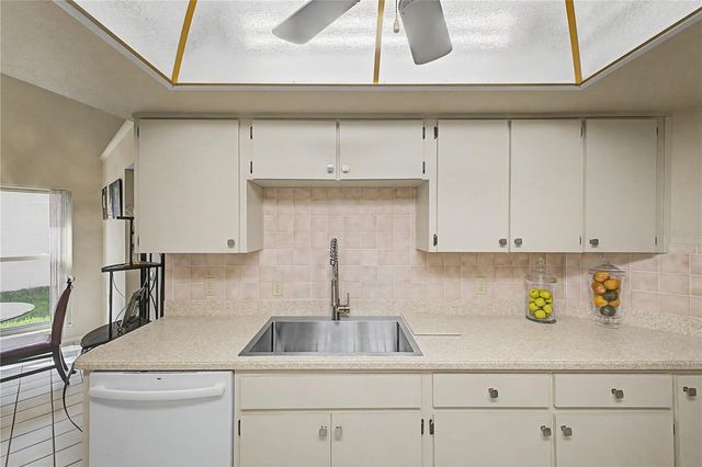 2662 APPLELEAF COURT, Spring Hill, FL 34606