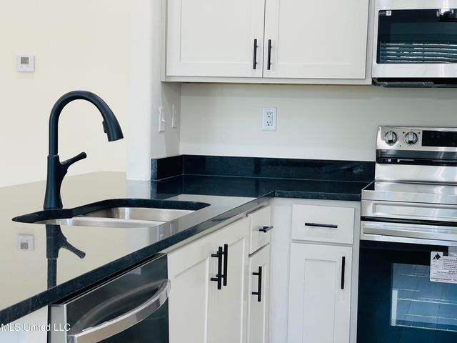 663 Moore Loop, Byhalia, MS 38611