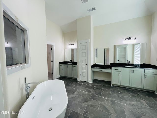 663 Moore Loop, Byhalia, MS 38611