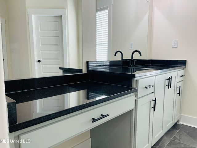 663 Moore Loop, Byhalia, MS 38611