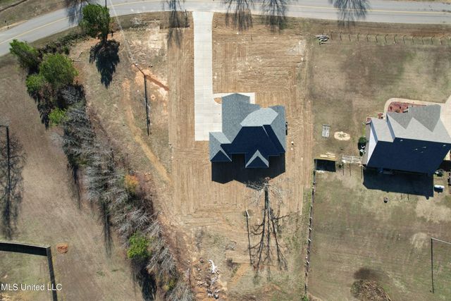 663 Moore Loop, Byhalia, MS 38611