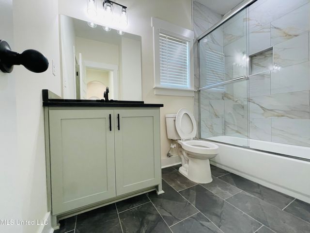 663 Moore Loop, Byhalia, MS 38611