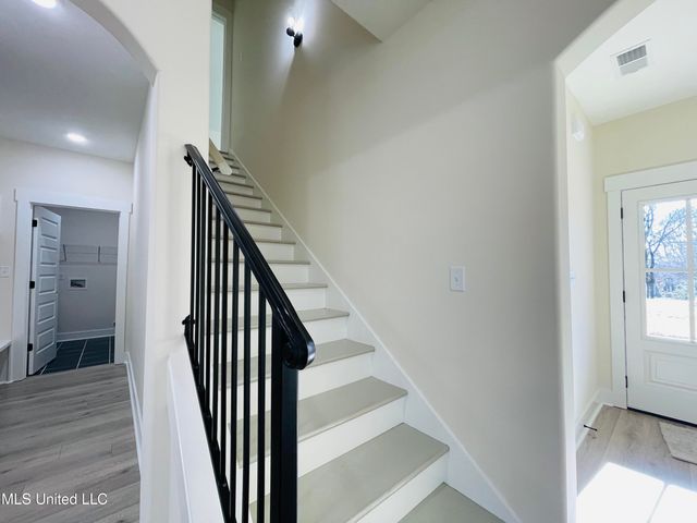 663 Moore Loop, Byhalia, MS 38611