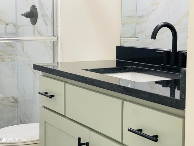 663 Moore Loop, Byhalia, MS 38611