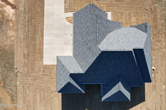 663 Moore Loop, Byhalia, MS 38611