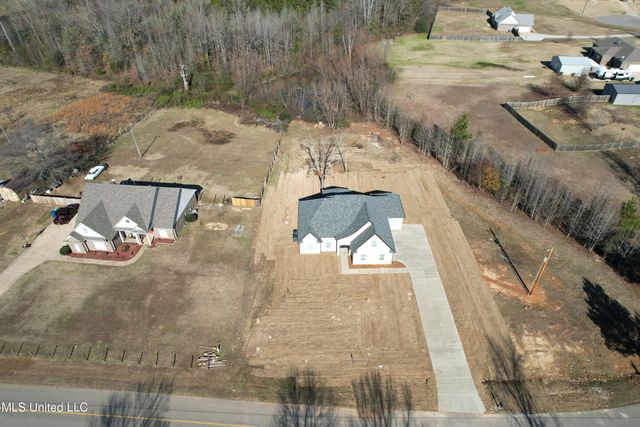 663 Moore Loop, Byhalia, MS 38611