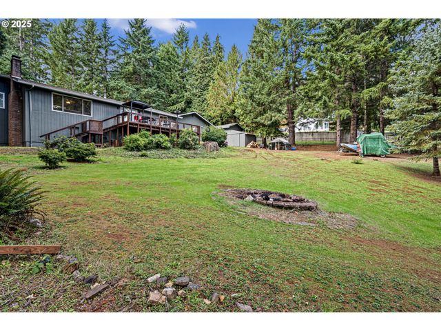 130 TIOGA Ct, Cottage Grove, OR 97424