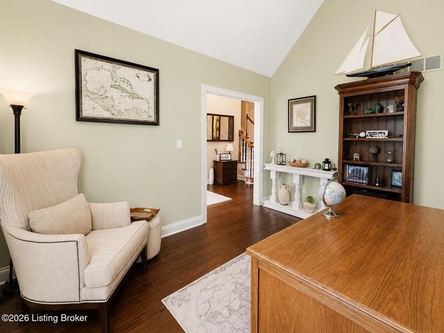 4803 Albrecht Ct, Louisville, KY 40241
