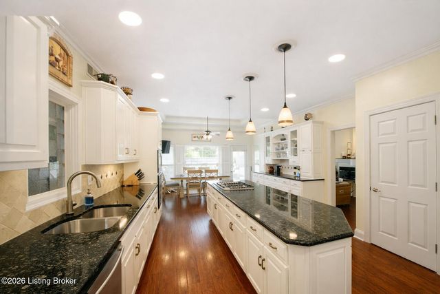 4803 Albrecht Ct, Louisville, KY 40241