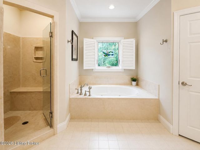 4803 Albrecht Ct, Louisville, KY 40241