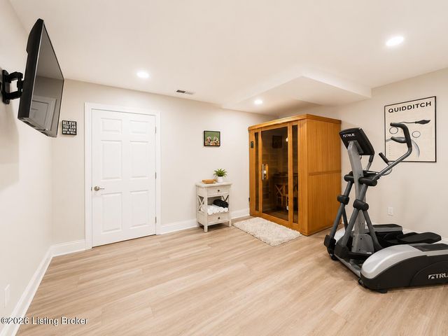 4803 Albrecht Ct, Louisville, KY 40241