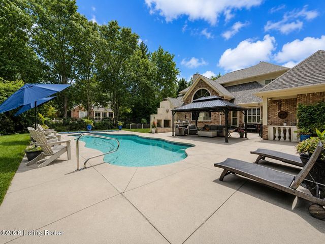 4803 Albrecht Ct, Louisville, KY 40241
