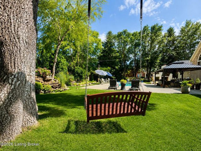 4803 Albrecht Ct, Louisville, KY 40241