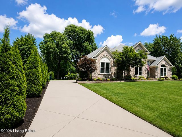 4803 Albrecht Ct, Louisville, KY 40241