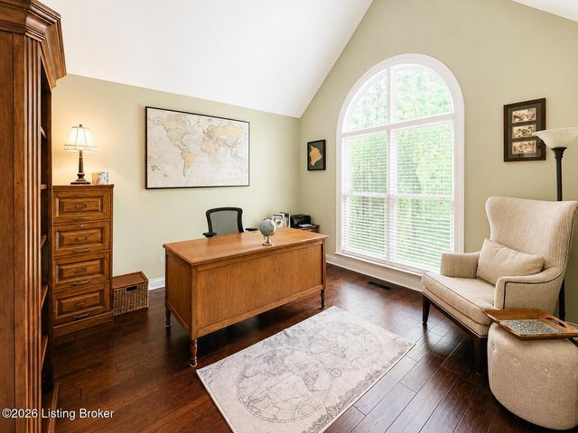 4803 Albrecht Ct, Louisville, KY 40241
