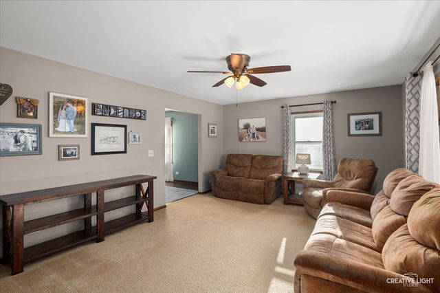 7S641 Welton Drive, Big Rock, IL 60511