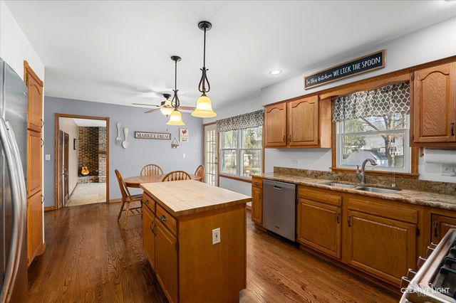 7S641 Welton Drive, Big Rock, IL 60511