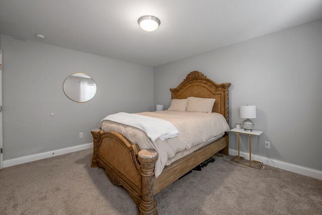 608 Bunchberry Row, Lexington, KY 40509
