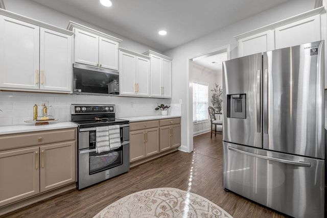 608 Bunchberry Row, Lexington, KY 40509