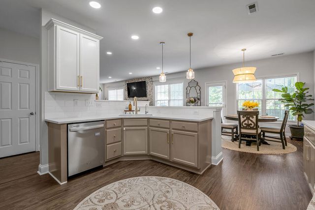 608 Bunchberry Row, Lexington, KY 40509