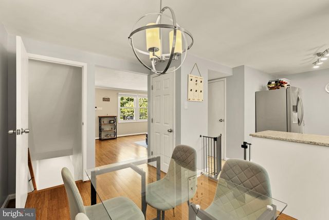 8100 LOVING FOREST CT, Springfield, VA 22153
