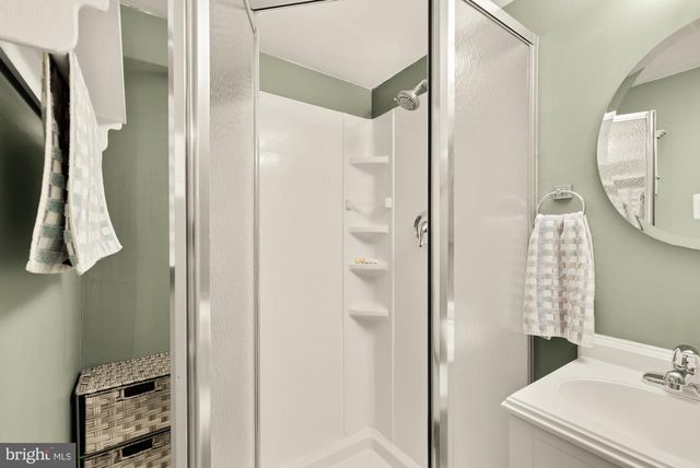 8100 LOVING FOREST CT, Springfield, VA 22153