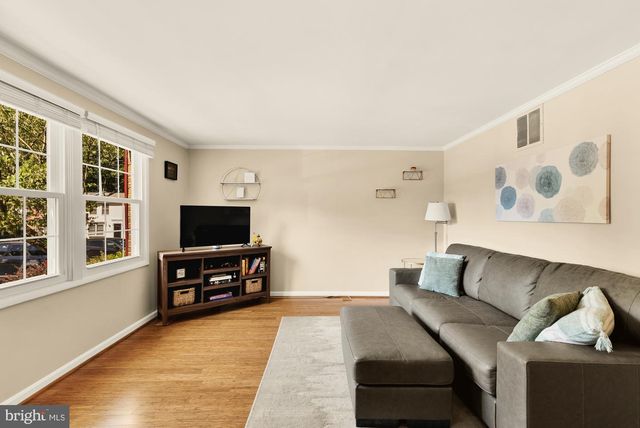 8100 LOVING FOREST CT, Springfield, VA 22153