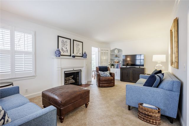 143 Commodore Pkwy, Brighton, NY 14625