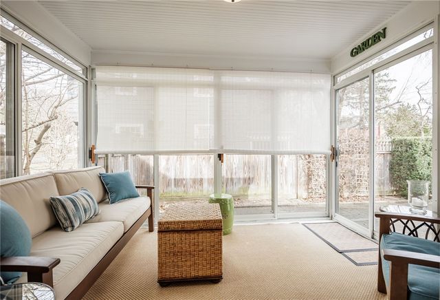 143 Commodore Pkwy, Brighton, NY 14625