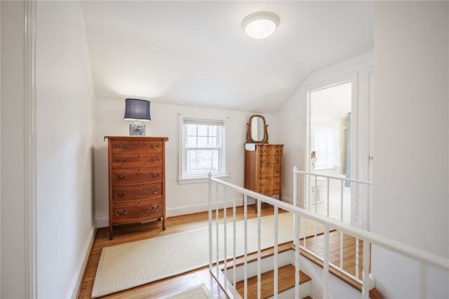 143 Commodore Pkwy, Brighton, NY 14625