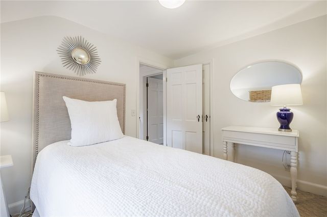 143 Commodore Pkwy, Brighton, NY 14625