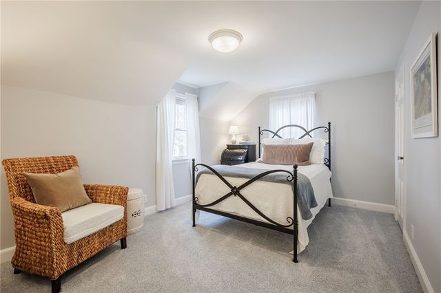 143 Commodore Pkwy, Brighton, NY 14625