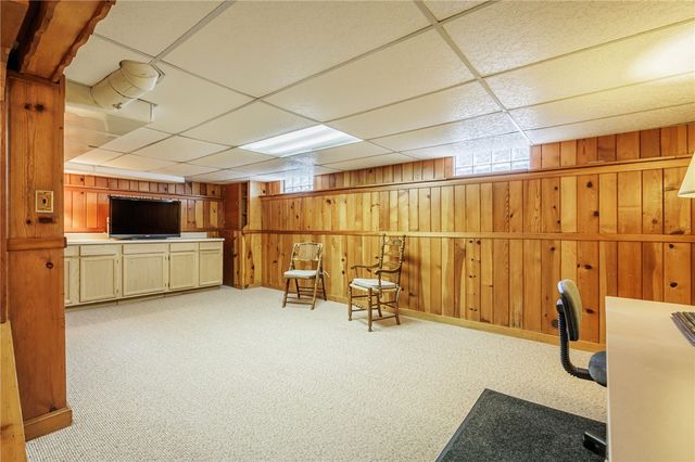 143 Commodore Pkwy, Brighton, NY 14625