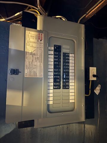 18 Fairmont Avenue, Pawtucket, RI 02860