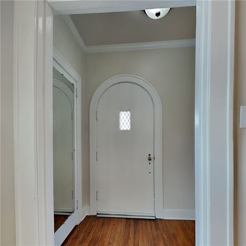 23 Oxford Rd, Ben Avon Heights, PA 15202