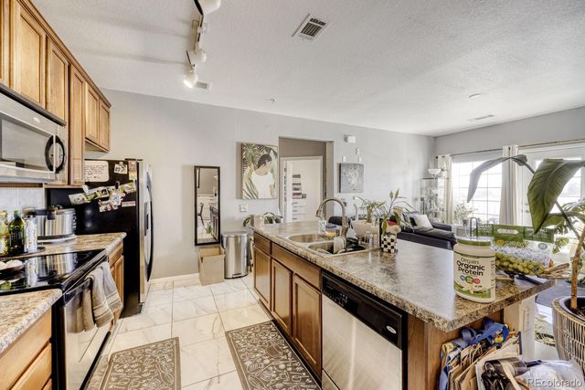 2682 S Cathay Way 205, Aurora, CO 80013